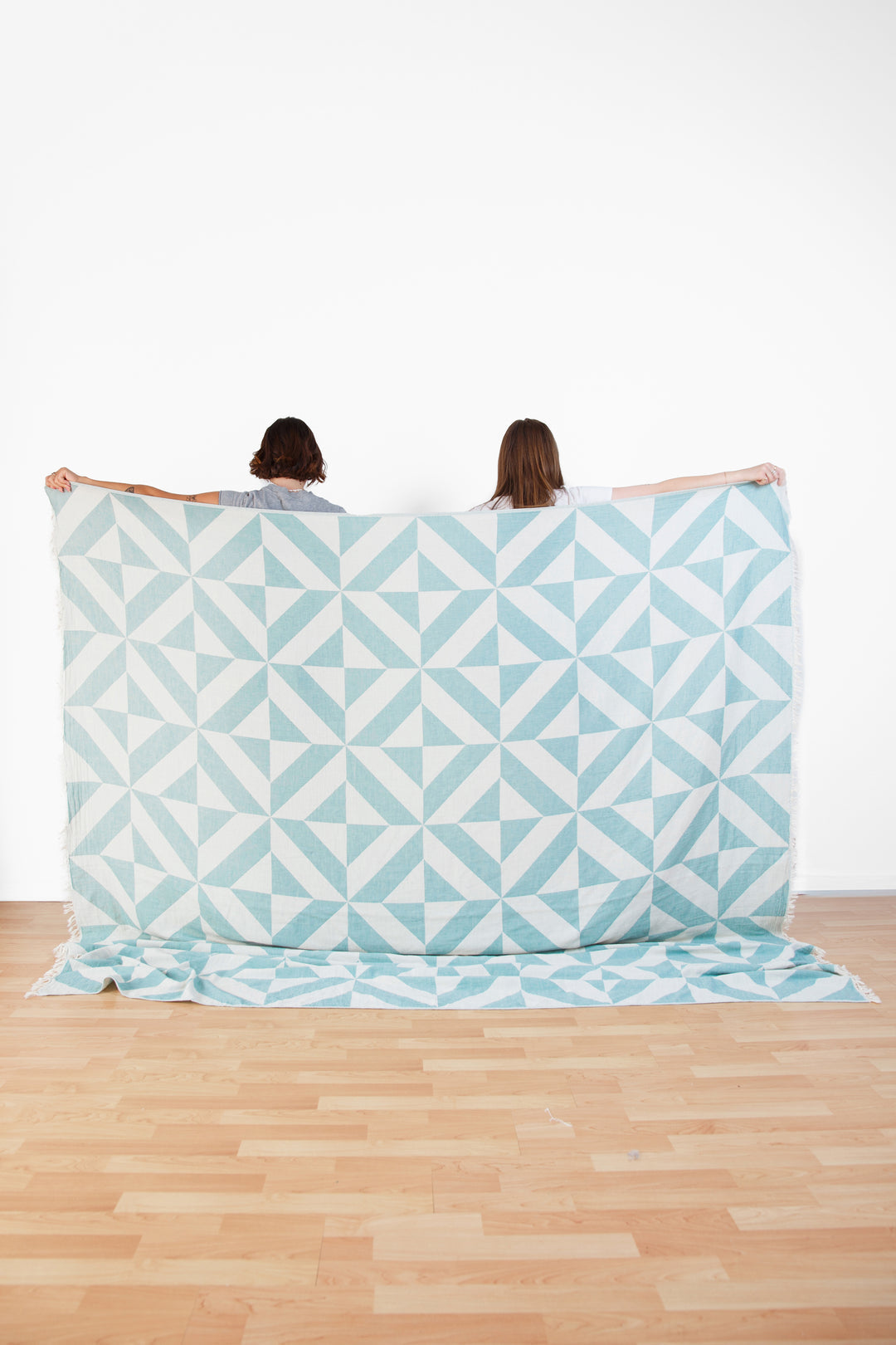 THE COMO XL BEACH BLANKET